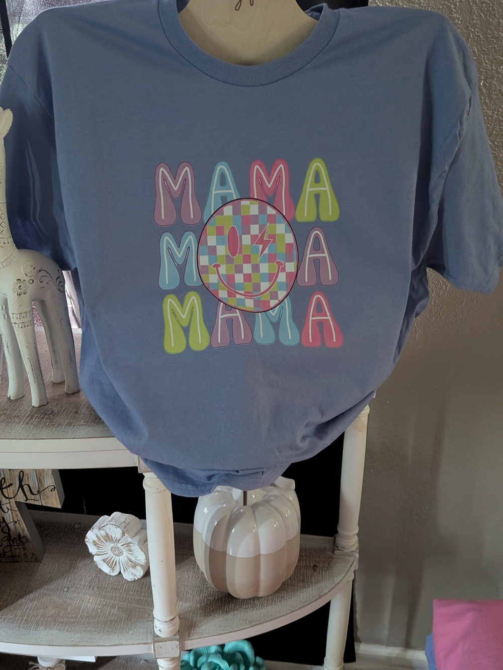 Gildan Lavender Color "MAMA" Graphic Tee with Multicolor Smiley